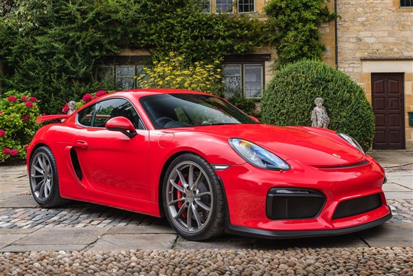 Porsche Cayman GT4